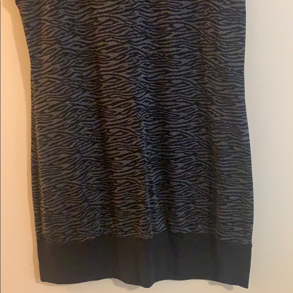Dots light weight sweater dress - Picture 6 of 7